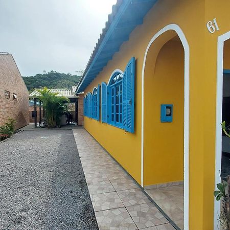 Casa 300M Da Praia Com Lindo Jardim! Florianópolis Exteriér fotografie